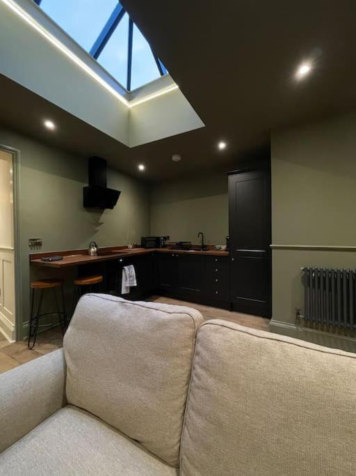 Peaceful Apartment In The Heart Of 프롬 외부 사진